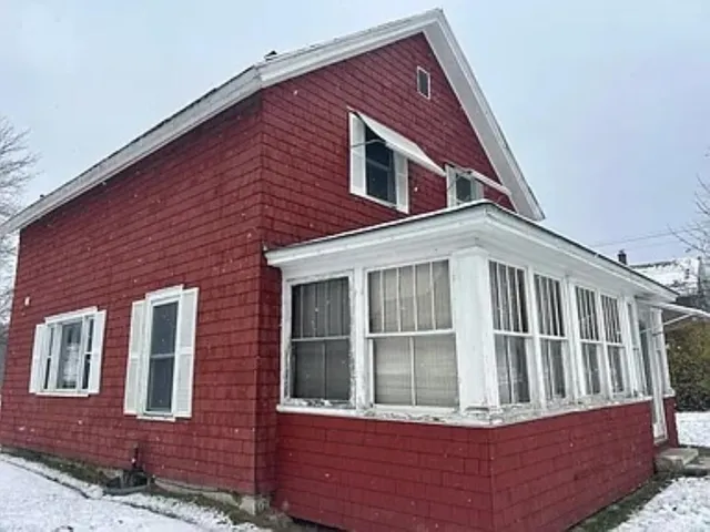 $199,999 | 11 Fairview Avenue, West Rutland, VT 05777