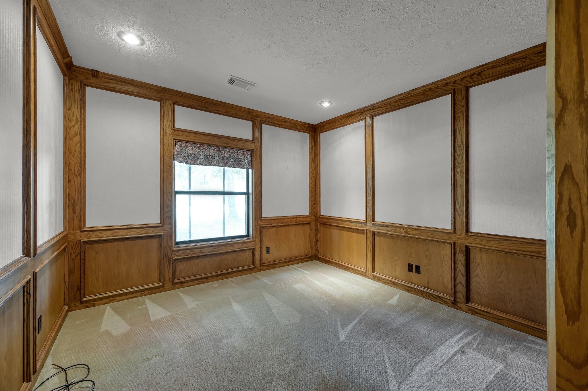273 Augusta Drive Trinity, TX 75862 - Photo 8 of 21 Study/Library overlooking lake...