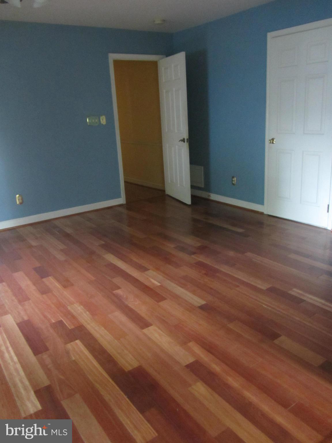 214 Burning Tree Road Lutherville-Timonium, MD 21093 - Photo 16 of 30 Bath (Master)