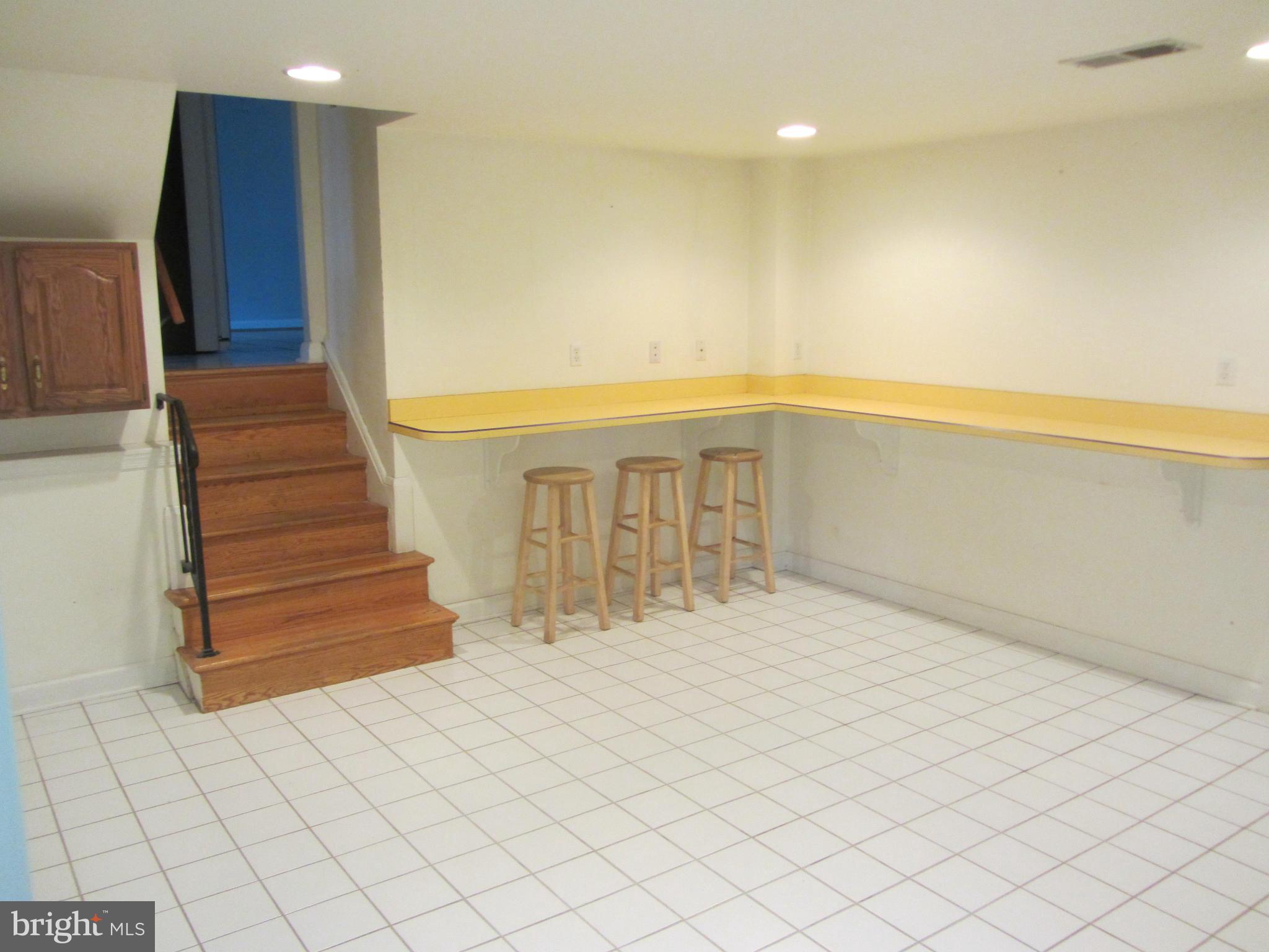 214 Burning Tree Road Lutherville-Timonium, MD 21093 - Photo 9 of 30 Interior (General)