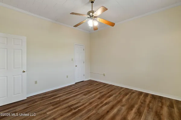 $1,000 | 2 West Lakeview Drive, Unit 4, Columbia, MS 39429