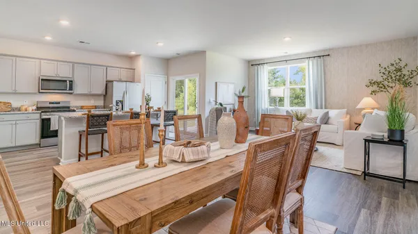 $289,990 | 73 Powell Place, Byhalia, MS 38611