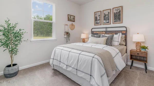 $289,990 | 73 Powell Place, Byhalia, MS 38611