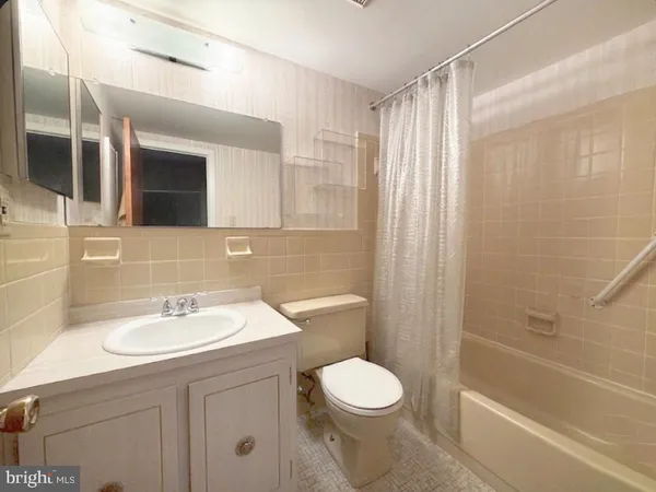$459,500 | 12085 Abby Road, Philadelphia, PA 19154
