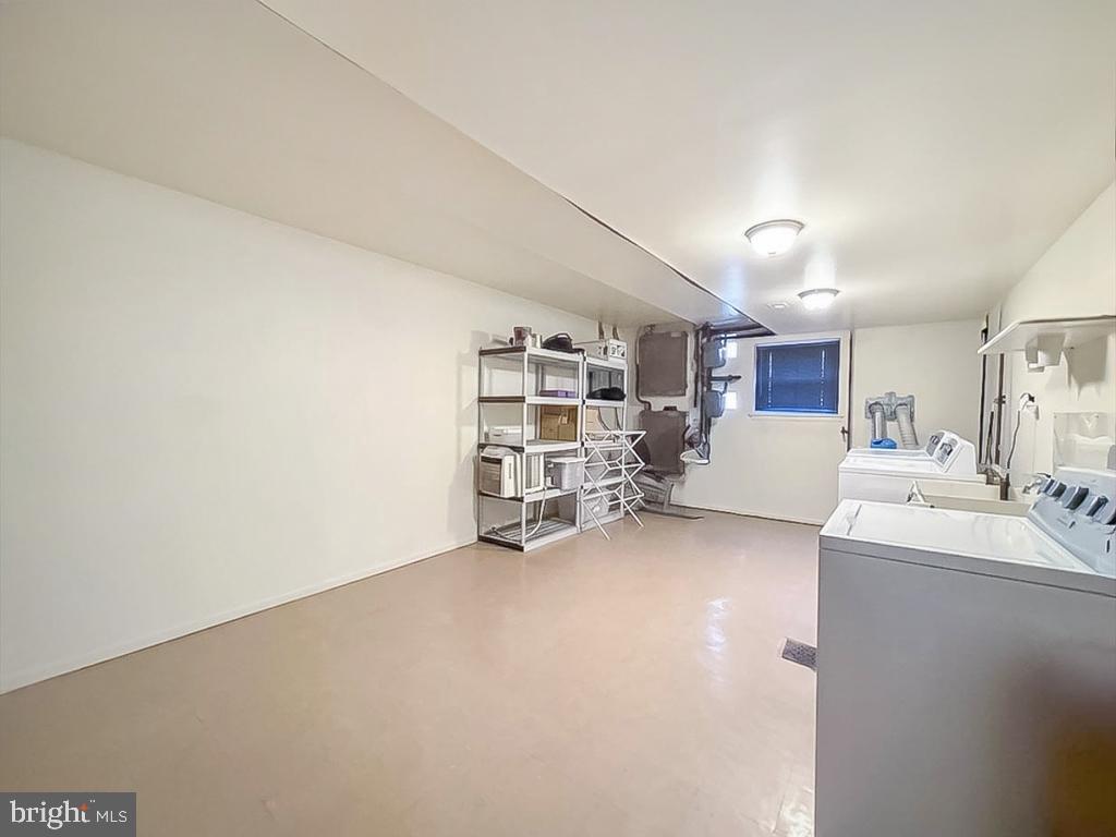 12085 Abby Road Philadelphia, PA 19154 - Photo 28 of 35 Gallery Image 28