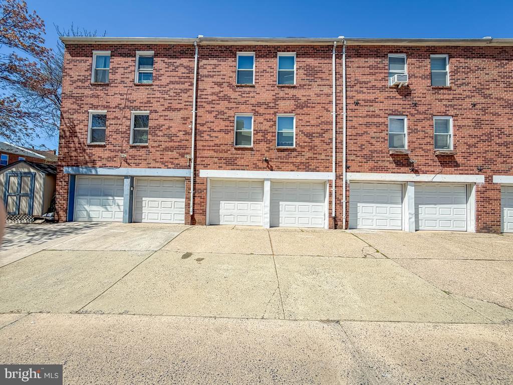 12085 Abby Road Philadelphia, PA 19154 - Photo 34 of 35 Gallery Image 34