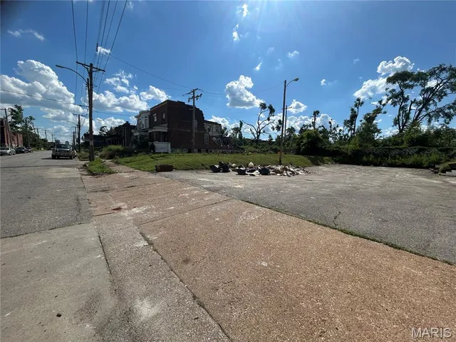 $55,000 | 1929 Marcus Avenue, St. Louis, MO 63113