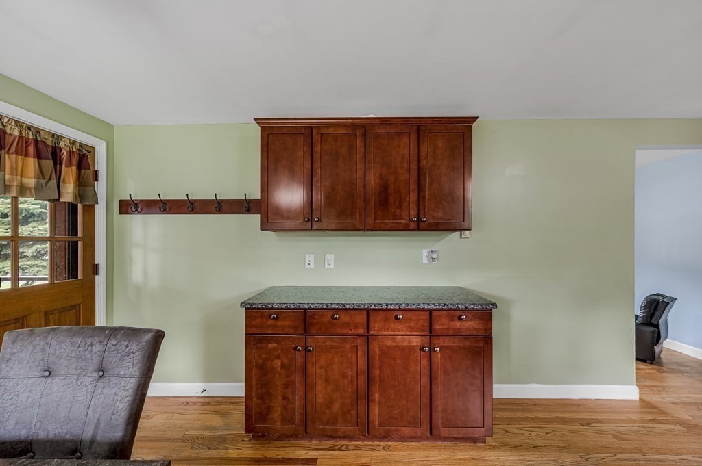 50 Albee Street Springfield, MA 01129 - Photo 11 of 33