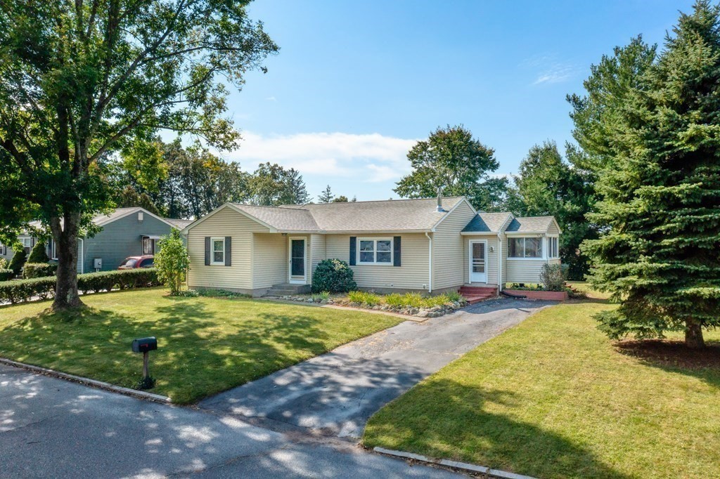 50 Albee Street Springfield, MA 01129 - Photo 31 of 33