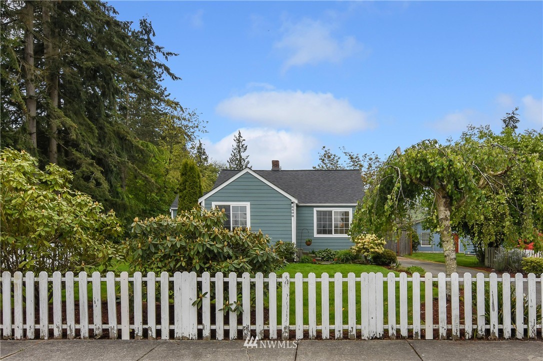 6408 Cady Road Everett, WA 98203 - Photo 2 of 22