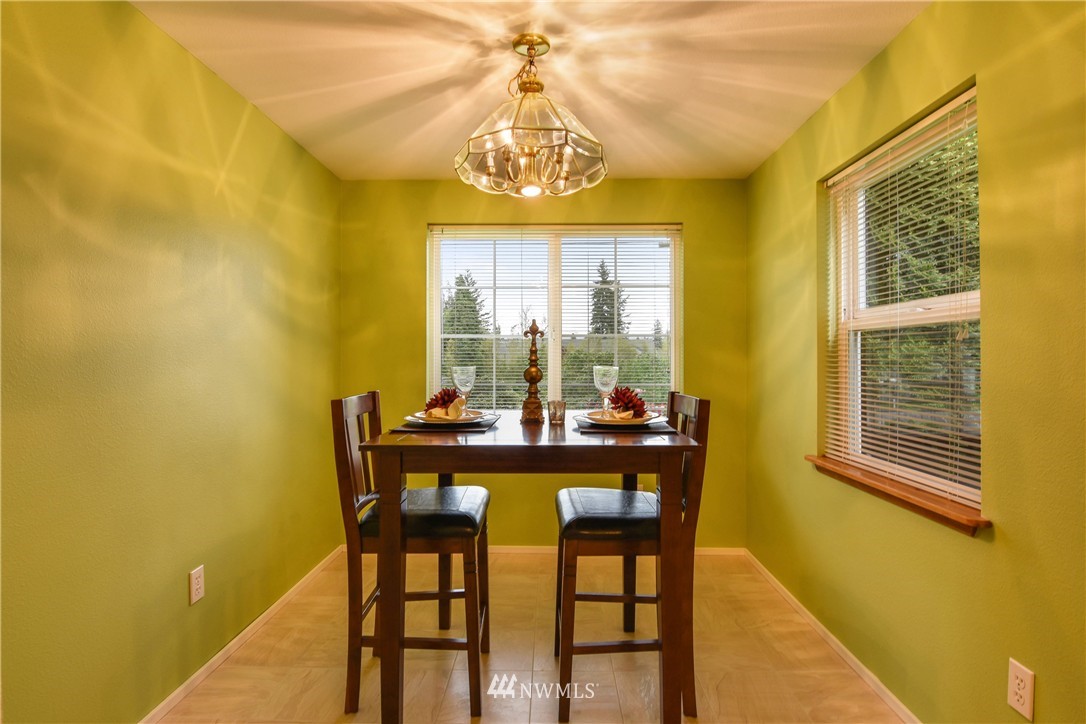 6408 Cady Road Everett, WA 98203 - Photo 10 of 22