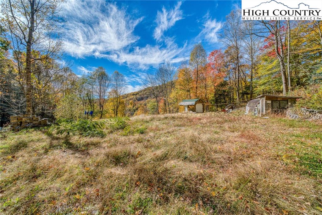 2518 Beaver Dam Road Vilas, NC 28692 - Photo 7 of 18 Gallery Image 7