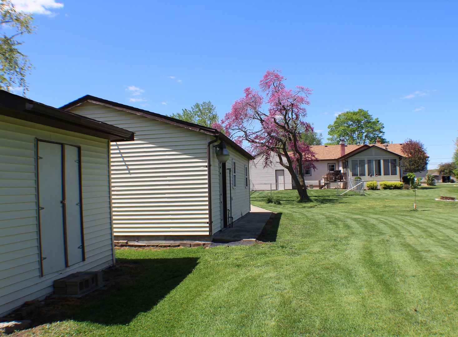 143 North 5000w Road Kankakee, IL 60901 - Photo 16 of 19