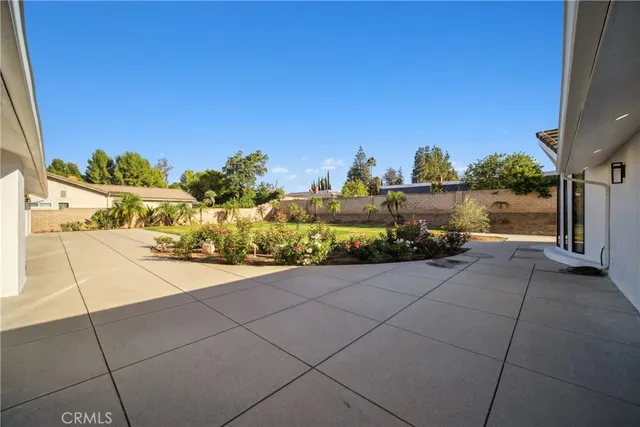 $1,795,000 | 17158 Citronia Street, Northridge, CA 91325