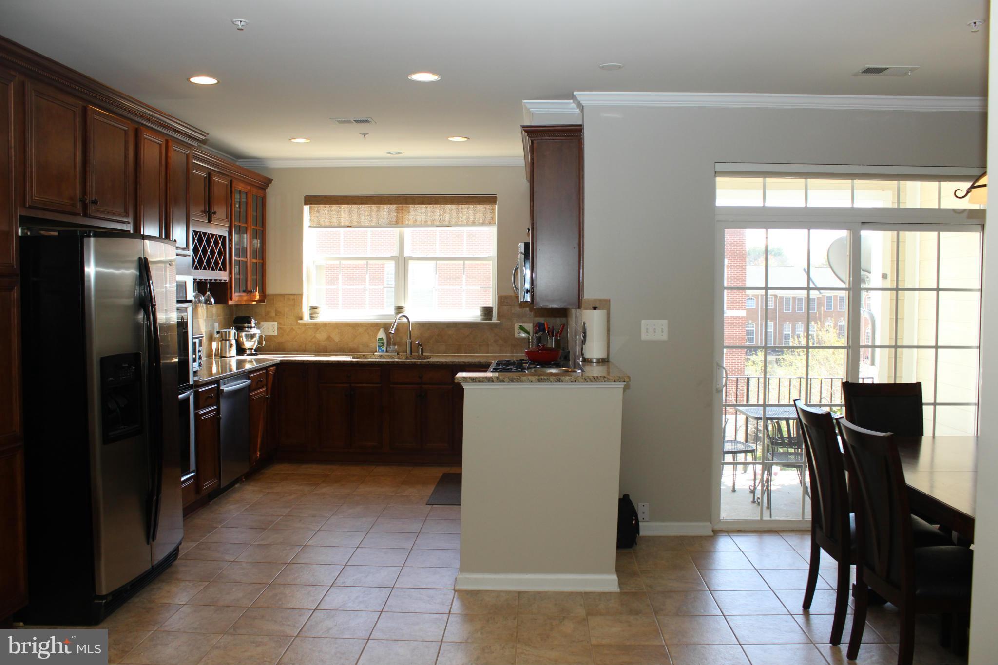 12430 Liberty Bridge Road Fairfax, VA 22033 - Photo 17 of 27 Interior (General)