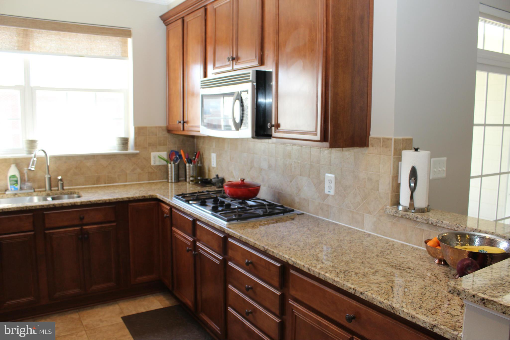 12430 Liberty Bridge Road Fairfax, VA 22033 - Photo 4 of 27 Kitchen