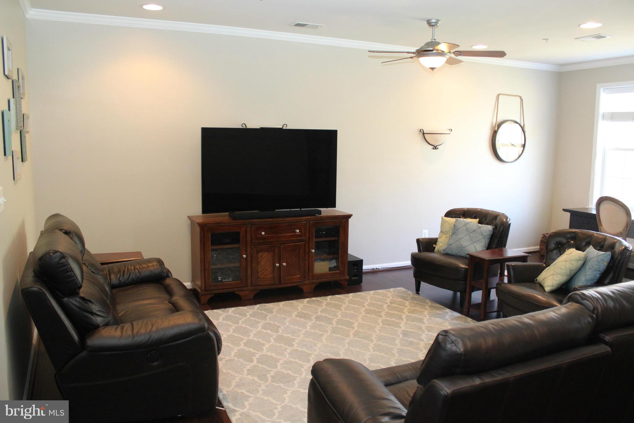 12430 Liberty Bridge Road Fairfax, VA 22033 - Photo 8 of 27 Family Room