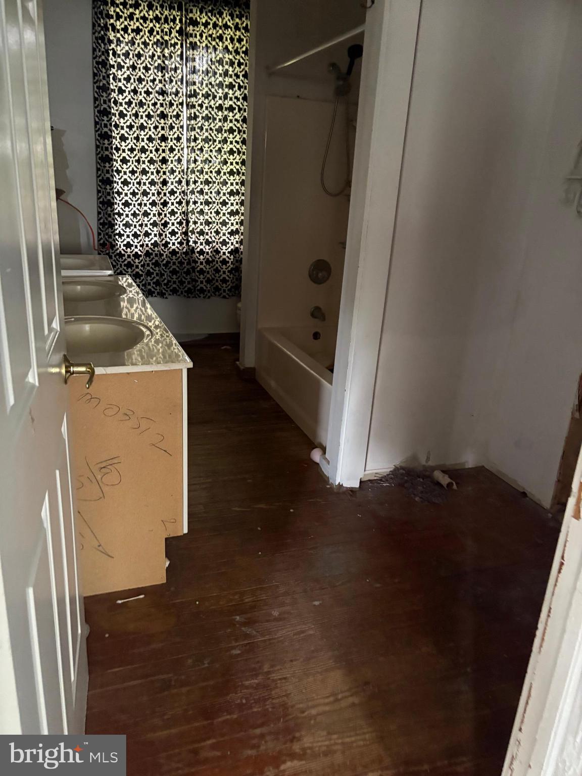 309 South Main Street Hurlock, MD 21643 - Photo 21 of 53 a view of walk in closet