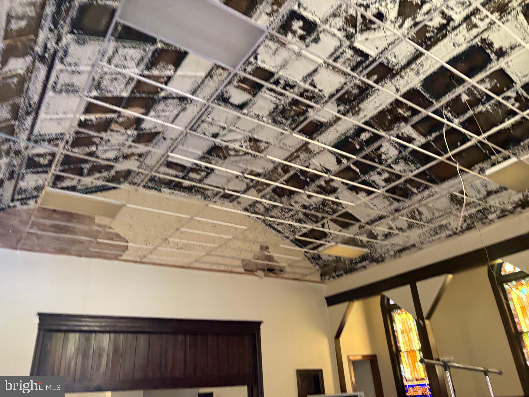 309 South Main Street Hurlock, MD 21643 - Photo 10 of 53 a view of a fireplace