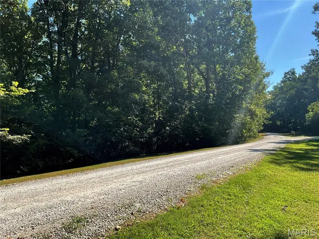$65,000 | 25 Turkey Run Drive, Hawk Point, MO 63349