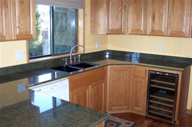 3413 South Whipple Road Spokane Valley, WA 99206 - Photo 4 of 9