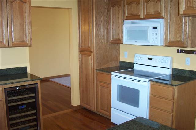 3413 South Whipple Road Spokane Valley, WA 99206 - Photo 5 of 9