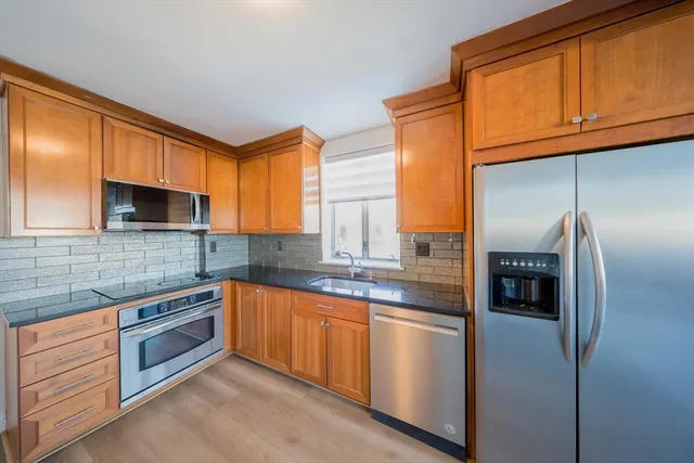 $3,850 | 20 Hammond Pond Parkway, Unit 305, Newton, MA 02467