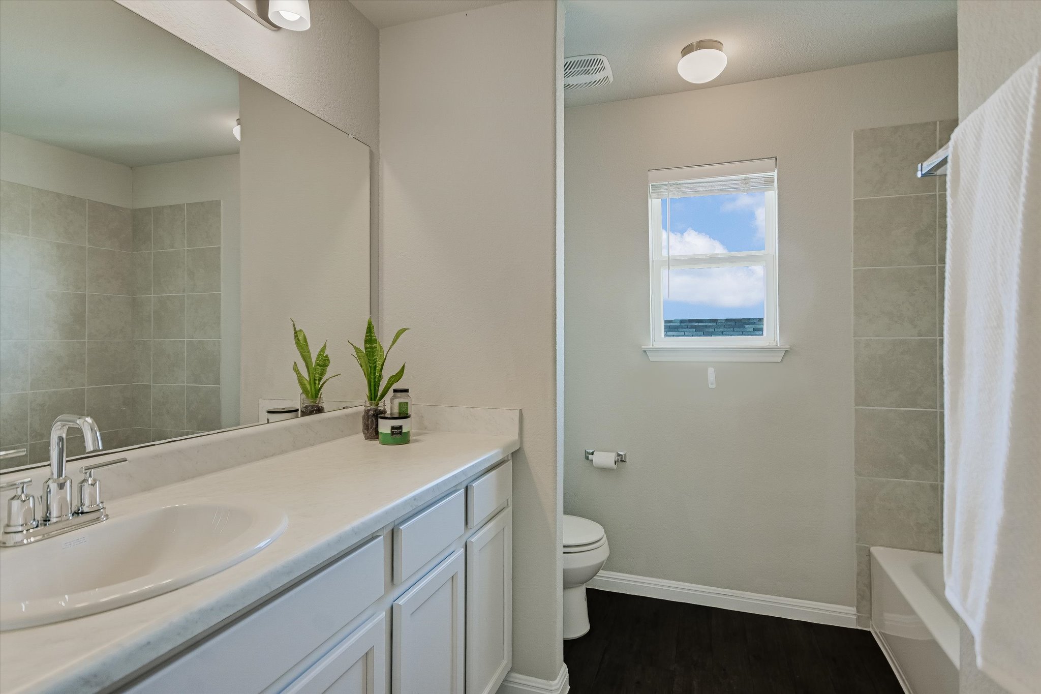 6304 Gunflint Drive Austin, TX 78747 - Photo 14 of 28 Clean, bright, and ready for whatever the morning routine brings.