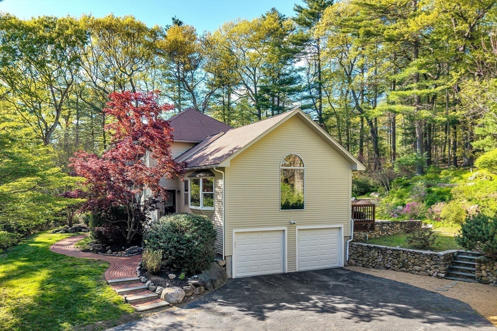 20 Old Road Weston, MA 02493 - Photo 32 of 35 Gallery Image 32
