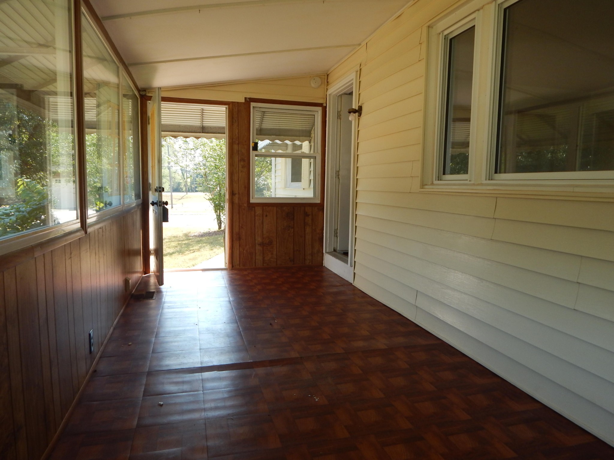 100 Thayer Lane Oak Ridge, TN 37830 - Photo 6 of 23 Gallery Image 6