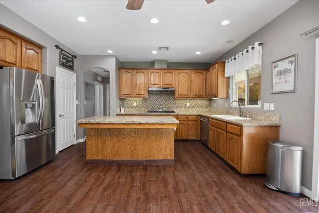 $595,000 | Undisclosed Address, Bakersfield, CA 93312