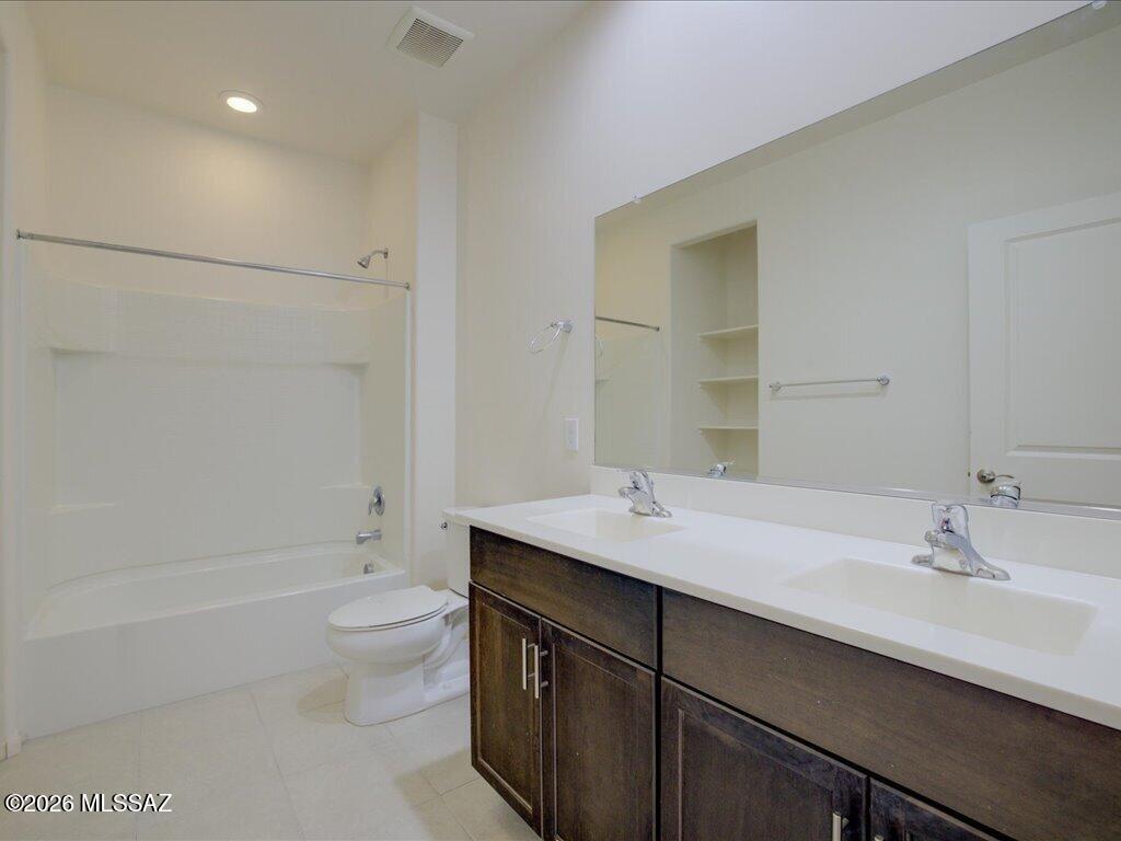 14031 East Golden Oaks Road Vail, AZ 85641 - Photo 24 of 40 26-32Interior11