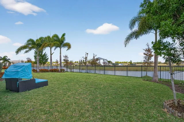 $5,000 | 10405 Northbrook Circle, Palm Beach Gardens, FL 33412