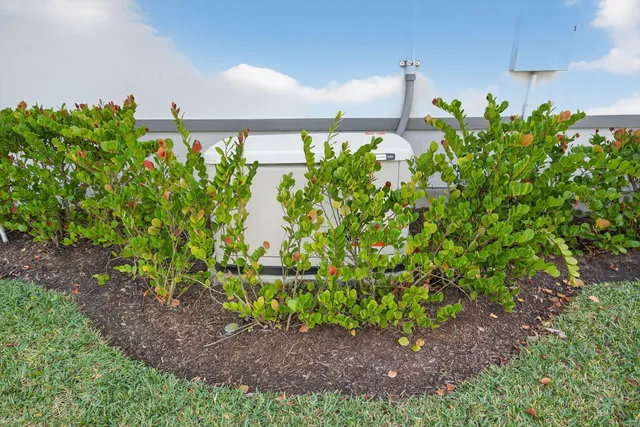 $5,000 | 10405 Northbrook Circle, Palm Beach Gardens, FL 33412