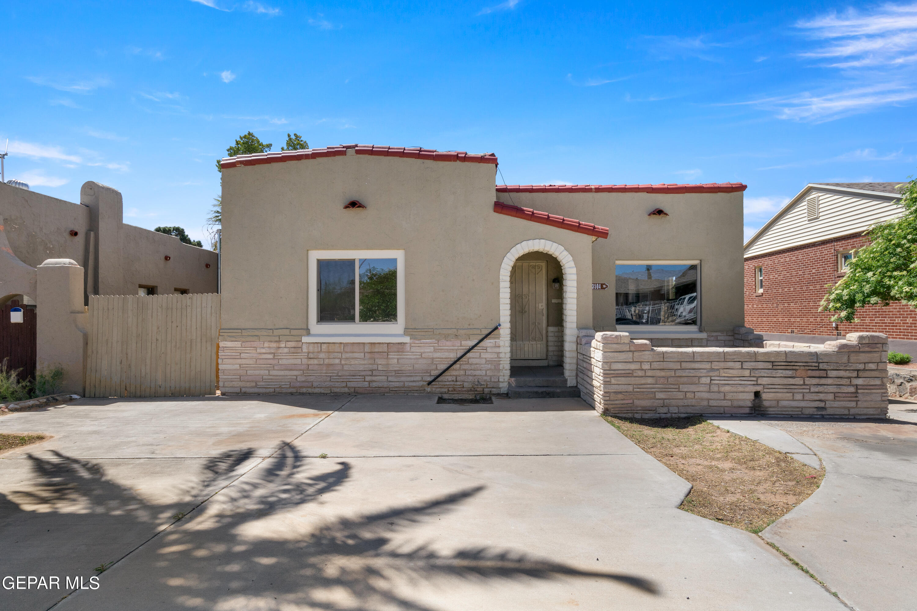 3504 MC KINLEY AVE  