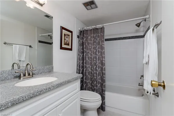 $1,800 | 5515 Rattlesnake Hammock Road, Unit 205, Naples, FL 34113