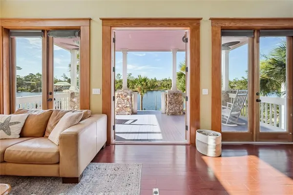 $725,000 | 1410 Magnolia Drive, Steinhatchee, FL 32359