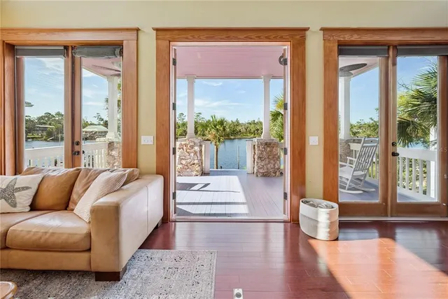 $725,000 | 1410 Magnolia Drive, Steinhatchee, FL 32359