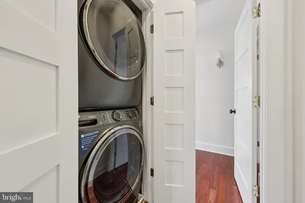 $1,900,000 | 816 South Veitch Street, Arlington, VA 22204