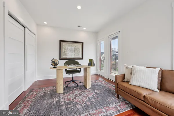 $1,900,000 | 816 South Veitch Street, Arlington, VA 22204