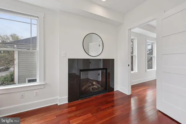 $1,900,000 | 816 South Veitch Street, Arlington, VA 22204