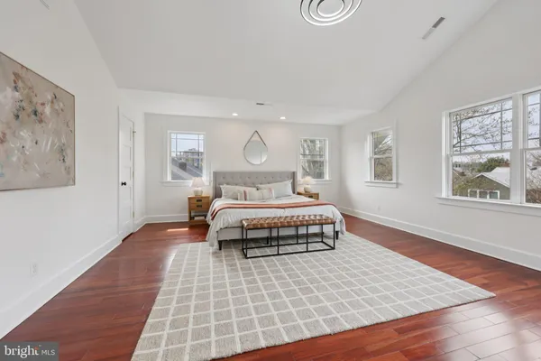 $1,900,000 | 816 South Veitch Street, Arlington, VA 22204