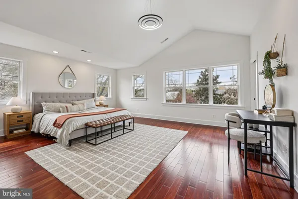 $1,900,000 | 816 South Veitch Street, Arlington, VA 22204