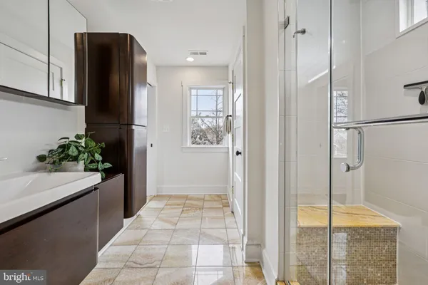 $1,900,000 | 816 South Veitch Street, Arlington, VA 22204