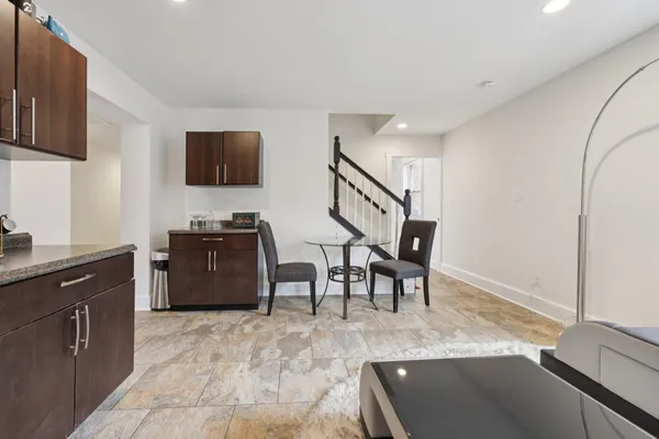 $1,900,000 | 816 South Veitch Street, Arlington, VA 22204
