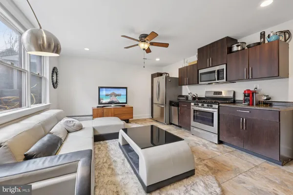 $1,900,000 | 816 South Veitch Street, Arlington, VA 22204
