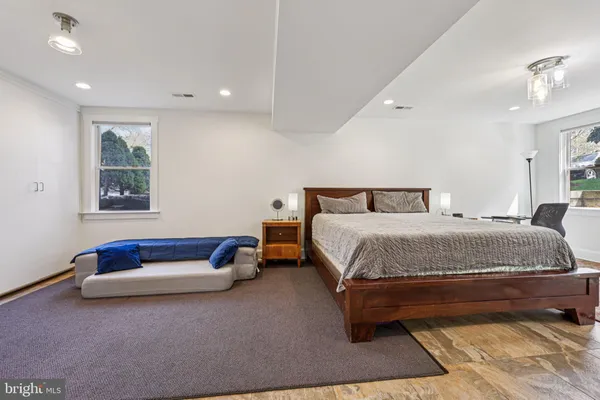 $1,900,000 | 816 South Veitch Street, Arlington, VA 22204