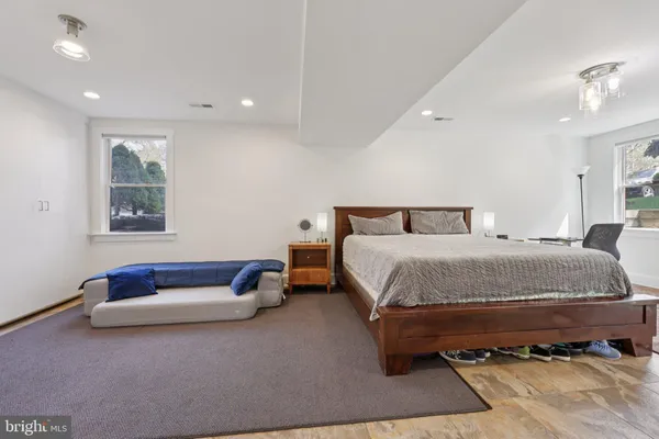 $1,900,000 | 816 South Veitch Street, Arlington, VA 22204
