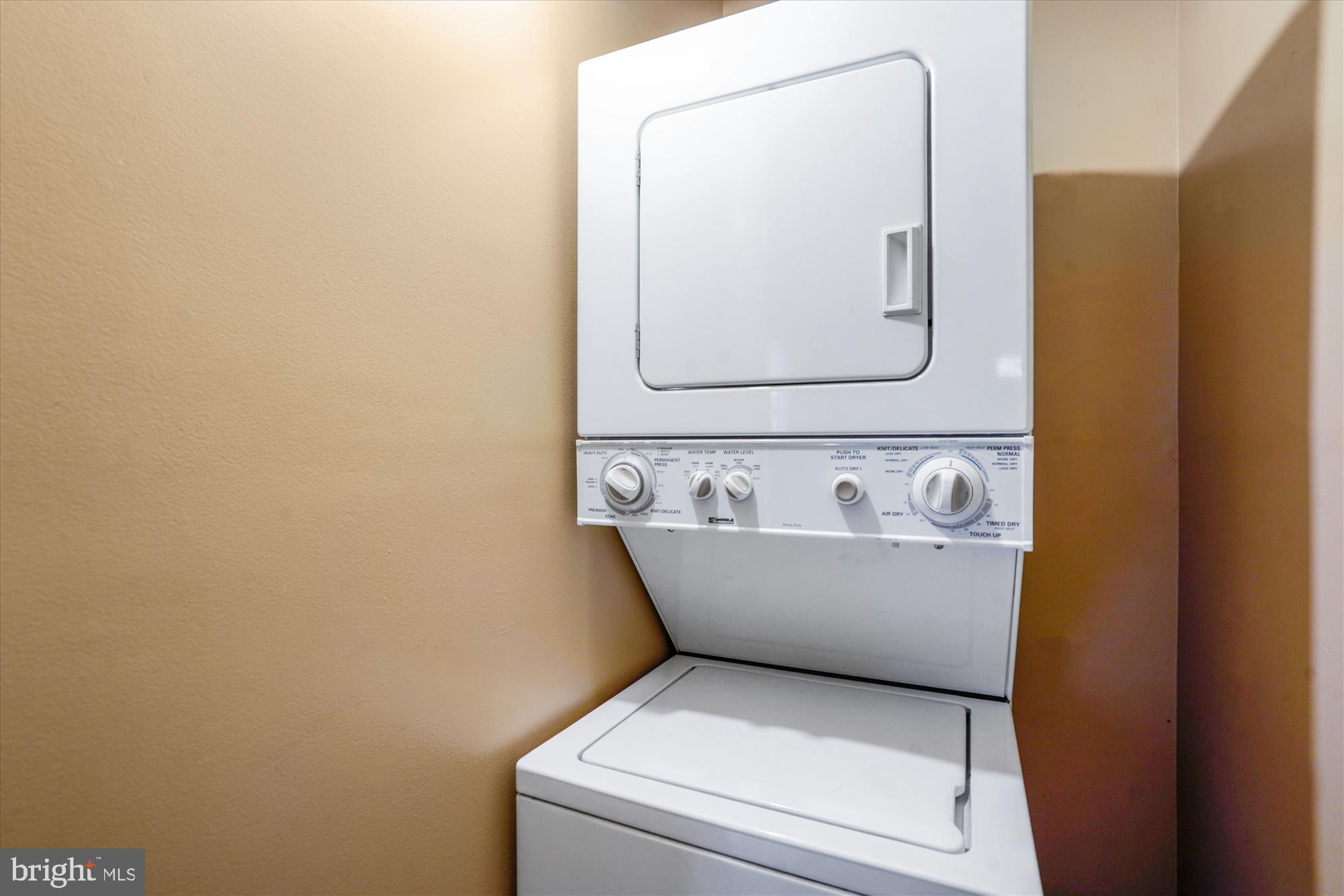 880 Azalea Drive, Unit 22880 Rockville, MD 20850 - Photo 12 of 39 a view of a bathroom with mirror and window