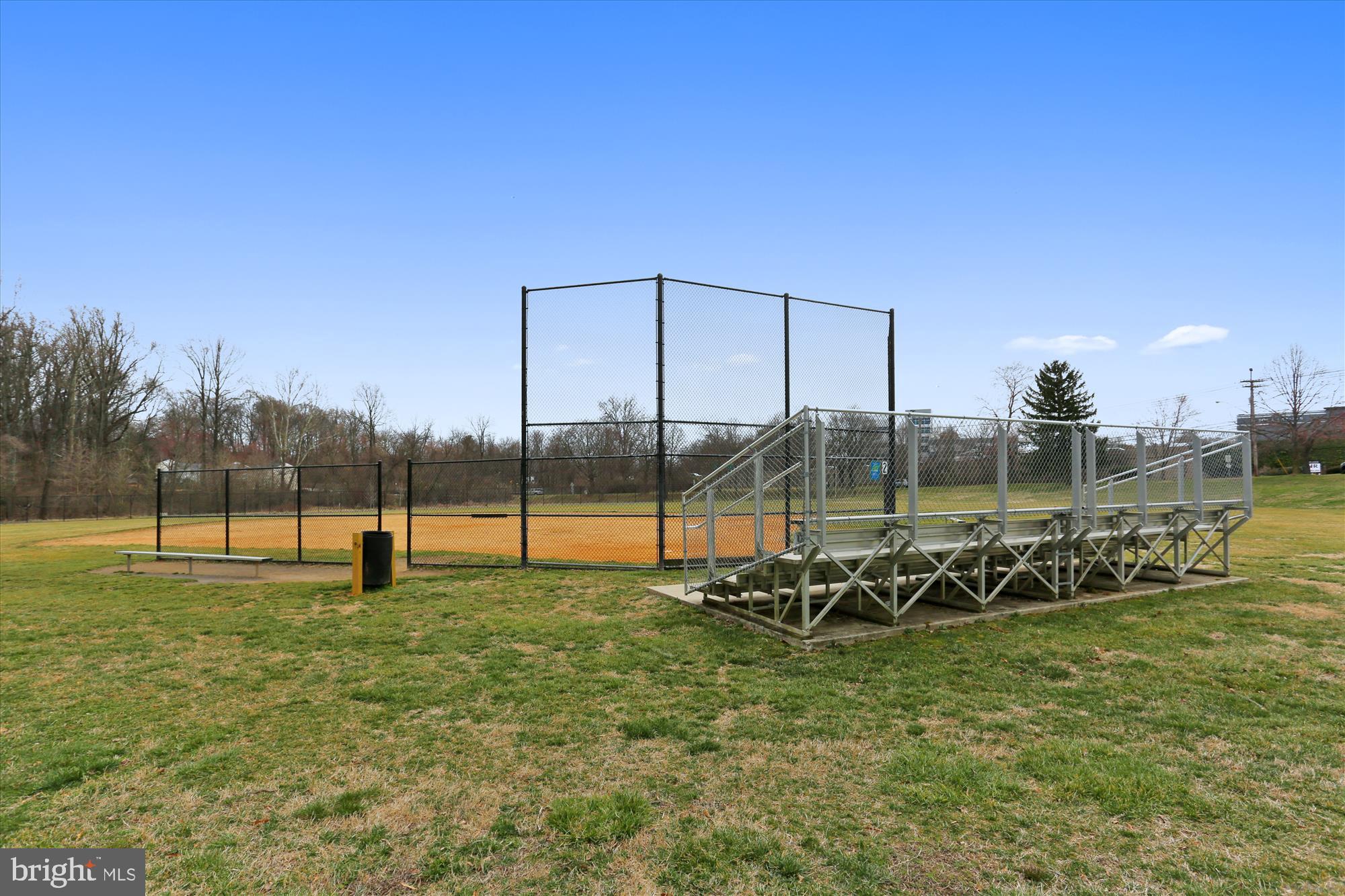 880 Azalea Drive, Unit 22880 Rockville, MD 20850 - Photo 31 of 39 a view of a entertaining space